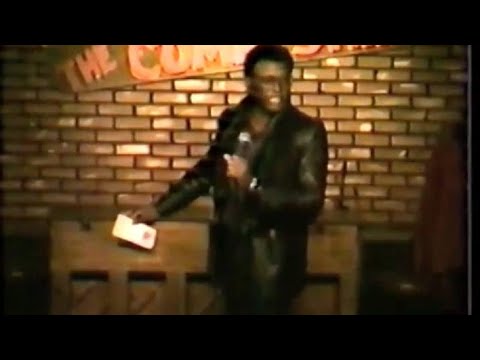 Comedian George Wallace Stand up at the Comic Strip in the 70s (Throwback Video)