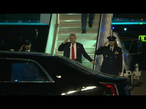 WATCH: President Trump and Elon Musk Disembark AF1 at PBI - 3/14/25