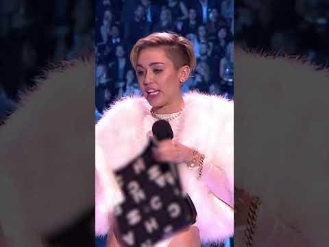 Miley Cyrus | 2013 MTV EMAs