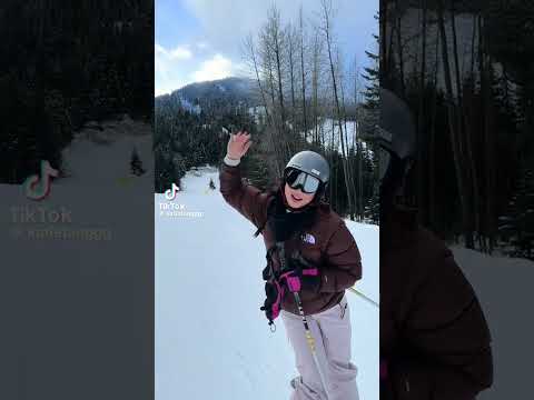 #youtubeshort #katiefang #notmyvideo #sheacompilations #skiing #fun #funnyvideo #blowthisaccountup