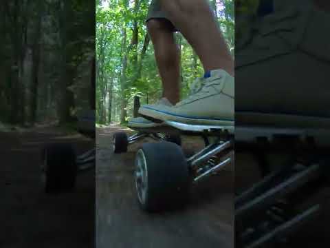 ELECTRIC Skateboard with SUSPENSION trucks!