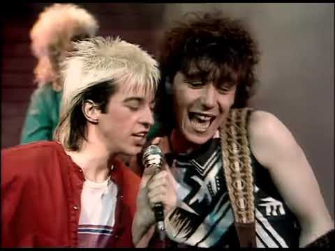 Kajagoogoo - Too Shy (Live TopPop) (1983)