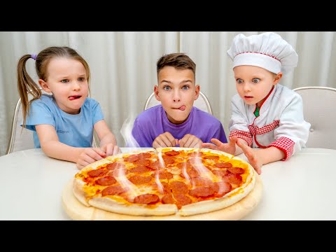 Vania Mania Kids make pizza at home