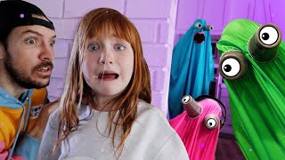 RAiNBOW GHOSTS!! Adley & Niko escape the Portal House! Blue Pink Green Purple color keys Hide n Seek