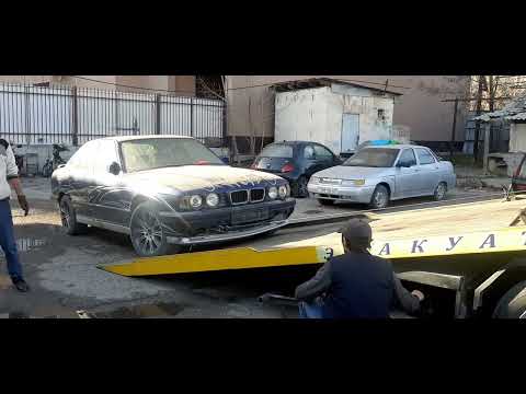 Old BMW M5 E34 1992