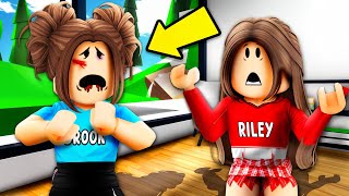 I Got Into A FIGHT With My SISTER In Roblox Brookhaven!!