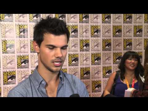 Twilight Breaking Dawn Part 2 Comic Con Interviews