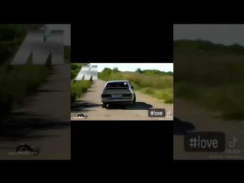 Drifting BMW E30 M3