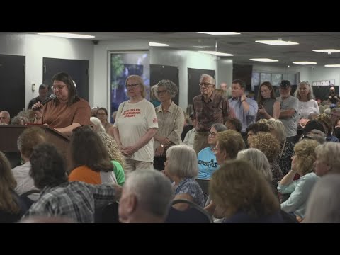 Florida Democrats host town halls in GOP-held districts