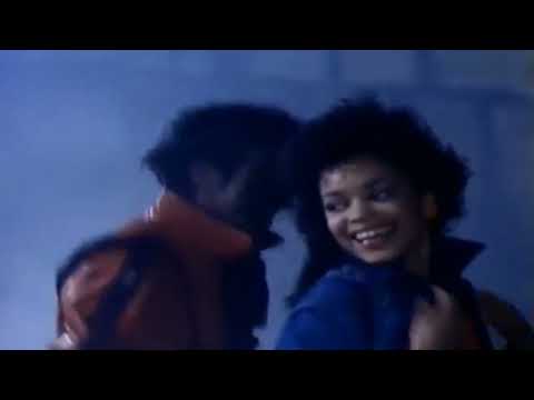 Michael Jackson - Thriller (Video)