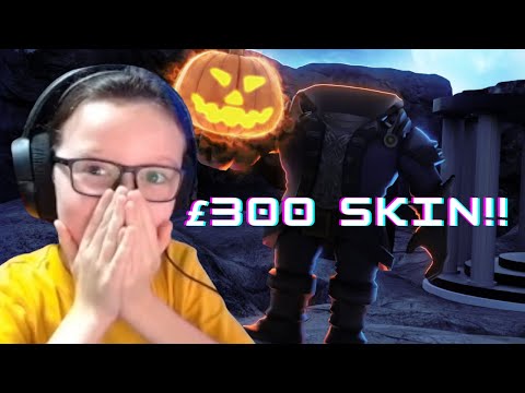 Layton Buys a £300 Roblox SKIN!? 🎃HEADLESS HORSEMAN🎃