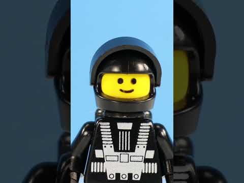 I Built A LASER For This OLD Minifigure | AI WAR Day 37