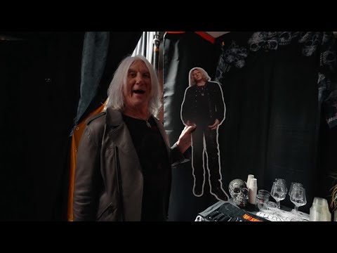 DEF LEPPARD - Behind The Summer Stadium Tour Episode 8: Portland, Seattle & Denver