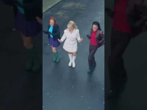 POV: It's 1998 and you're learning every single dance move from the 'Stop' video 👯‍♀️✨ #SpiceGirls