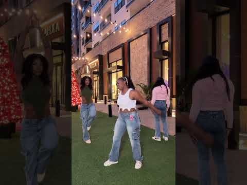 #funnyclips #sister #3generations #mom #grandma #beauty #funny #dancing #melanin #blackgirlmagic