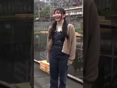 大笑いする雨宮天さん