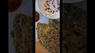 Gujrati Methi ka thepla #food #gujratifood #methithepla #trending #viralvideo #shorts #gujjufood