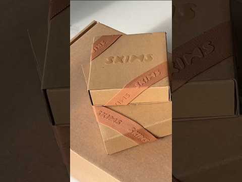 Skims unboxing ☁️ Follow on IG and TikTok @alirosegray #skims #skimshaul #haul #kimkardashian