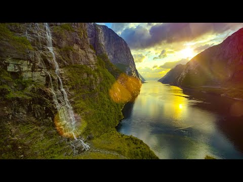 Waterfall Nature Screensaver Visualizer (No Sound) - 4K UHD