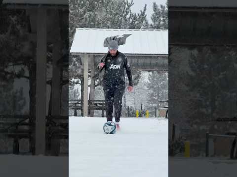 Snow Day 🌨️⚽️ #soccer #football #asmr