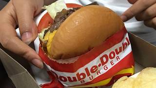 In-N-Out Burger: The Truth About The Beloved Fast Food Chain