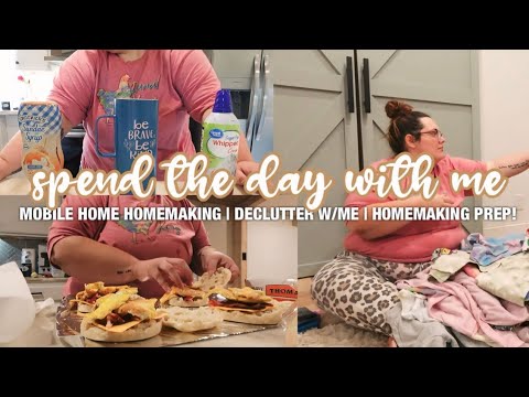 MOBILE HOME DECLUTTER | mobile home homemaking in the double wide | homemaking prep with me!