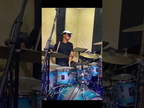 PLAYFUL DRUMMER