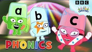 Awesome Alphabet | Phonics for Kids - Learn To Read | Alphablocks