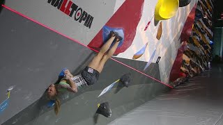 The woman who climbs the most in the world (English Sub)