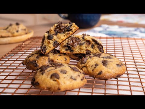 Soft Chocolate Chip Cookies, lembut & chewy di dalam..luarnya rangup.