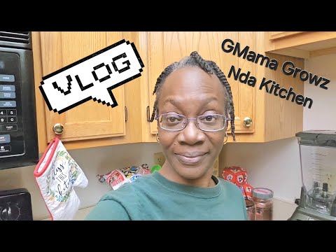 @GmamaGrowz Nda kitchen is baking #cupcakes today #gmgvlog