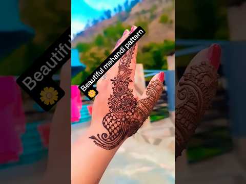 easy and simple mehandi pattern 🌼..मेहंदी डिजाइन।#hennapattern#backhandmehndi#shorts #youtubeshorts