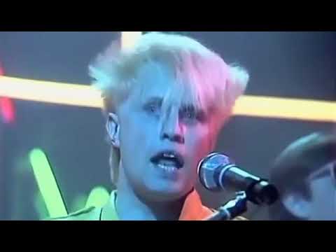 A Flock Of Seagulls - I Ran (So Far Away) (Video)