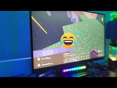 Playing Random Drop Skyblock in Minecraft