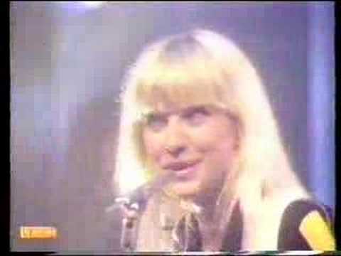 Voice of the Beehive - Don't Call Me Baby - TOTP 1988