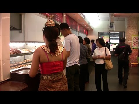 Thailand: Bangkok, Suvarnabhmi Airport food court