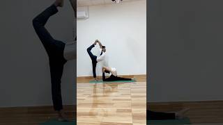 Acro yoga / partner yoga / advance yoga / #yoga #yogi #yogapractice #yogaposes #yogainspiration