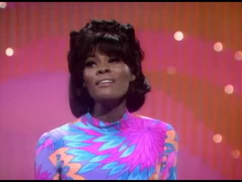 Dionne Warwick - This Girls In Love With You (Live on The Ed Sullivan show) (1969)