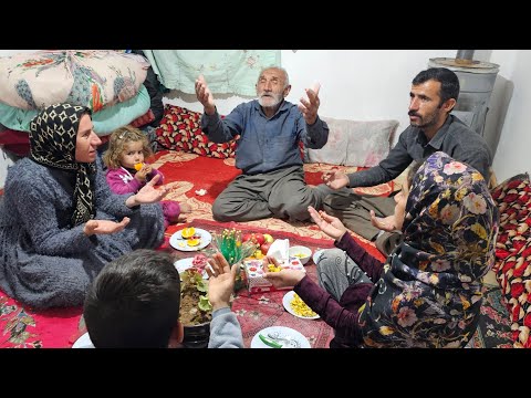 The intimacy of the family during the Yalda night celebration