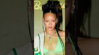 Sasy - "Marmoolak" (Official Music )Rihanna, plush party suit: turns into a Green Look into a Grinch