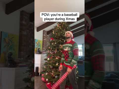 POV: you’re a baseball player during Xmas #Christmas #homerun #baseballplayer