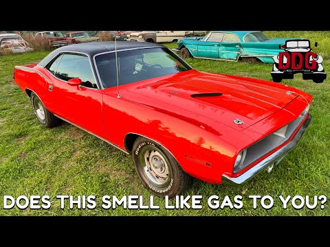 Puddles Of Mysterious Fluid - This Dead 1970 Plymouth 'Cuda 340 Needs Help