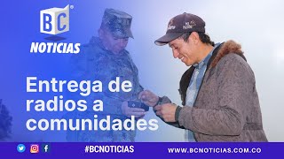 Ejército entrega radios a la comunidad de los sectores de influencia del Nevado del Ruiz